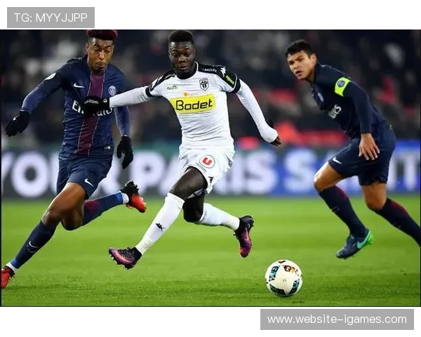 法甲频道公布订阅方案，月费14.99欧元面向全球播出。