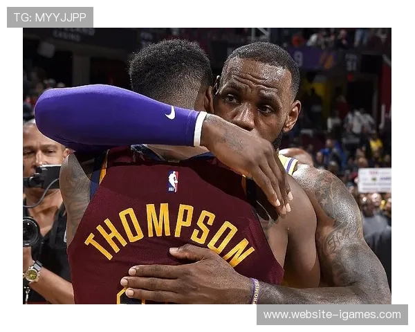 水星老将陶乐西退役战砍35分，主场球迷起立致敬