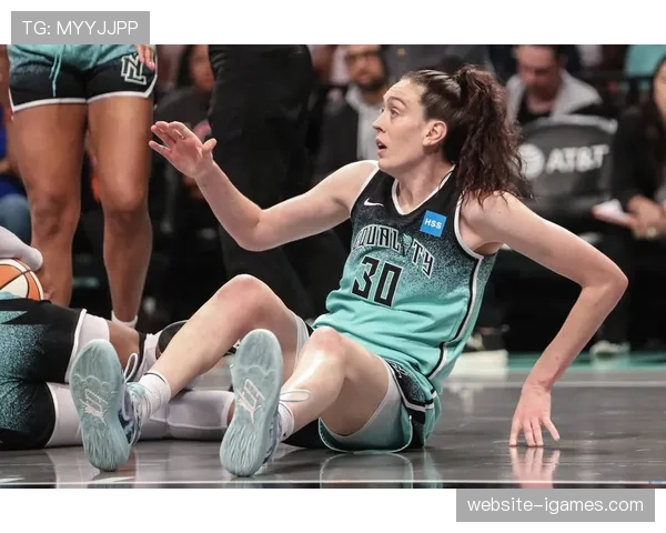 纽约自由人主场加时险胜芝加哥天空 斯图尔特独得35分 纽约自由人主场加时险胜芝加哥天空 斯图尔特独得35分